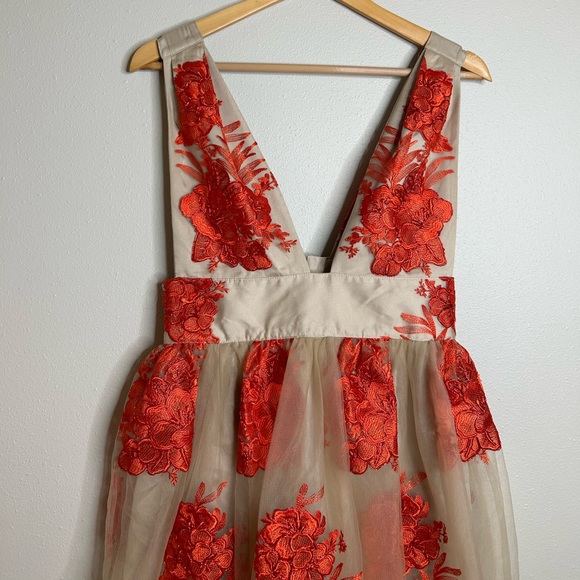 BNWOT Free People Sarah embroidered red floral lace mini dres - Picture 3 of 7